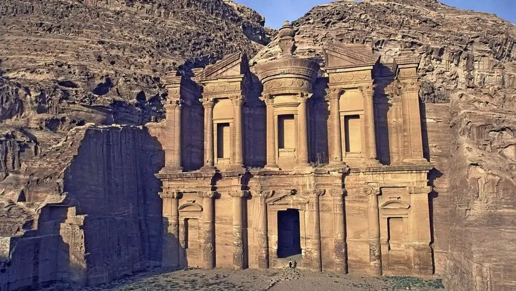 Tur Virtual Kota Kuno Petra di Yordania